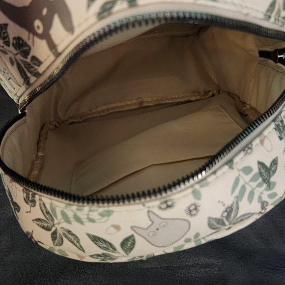 Totoro Patterned Cream Backpack - Picture 4 of 4
